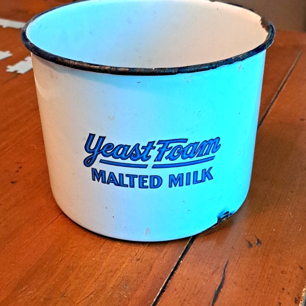 Antique porcelain bucket